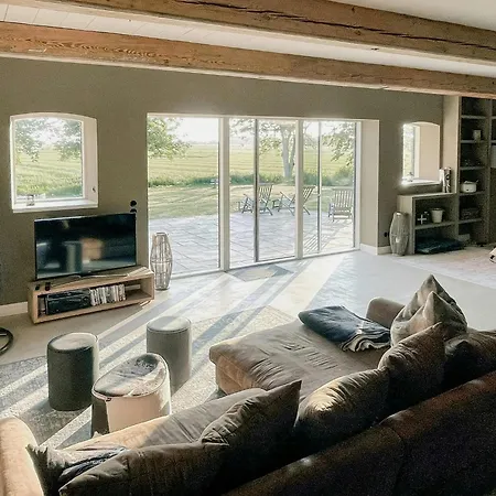 Historic With Moat On Eiderstedt 度假居 *