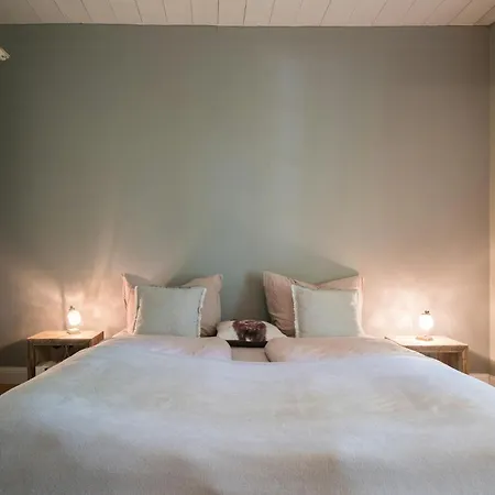 度假居 Historic With Moat On Eiderstedt