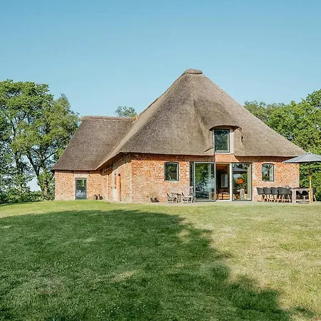 Historic With Moat On Eiderstedt 度假居 Tetenbull